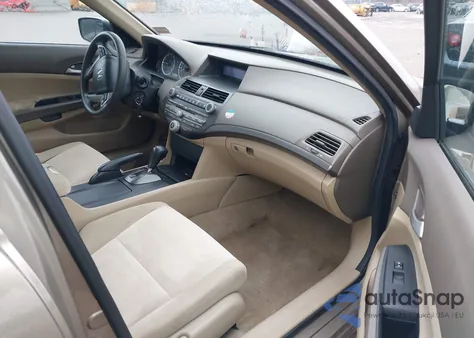 2010 Honda Accord 2.4 Lx z USA, uszkodzony, nr VIN 1HGCP2F35AA159101